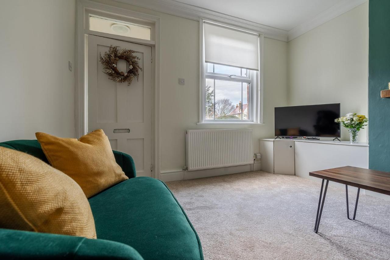 Wrea Cottage, 2 Bedrooms Wifi & Parking Near Ribby Hall Wrea Green Exterior photo