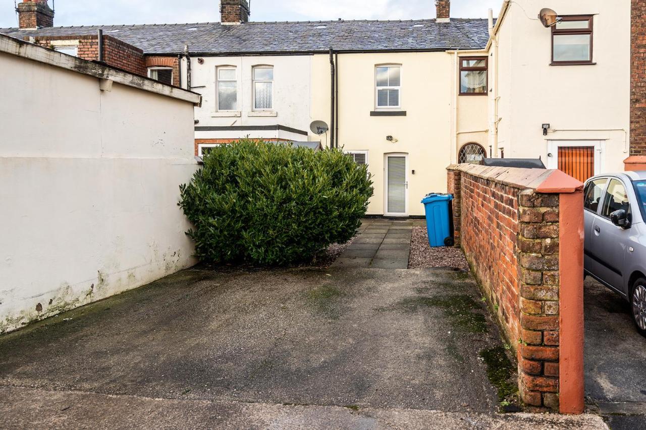 Wrea Cottage, 2 Bedrooms Wifi & Parking Near Ribby Hall Wrea Green Exterior photo